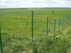 Забор из сетки рабицы в натяг 15 соток